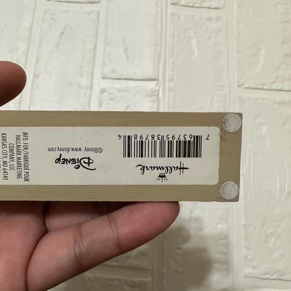 Hallmark - Mickey Wooden Figurine - Picture 5 of 11